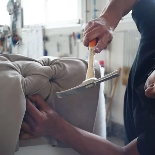 Что такое укладка ковролина от стены до стены